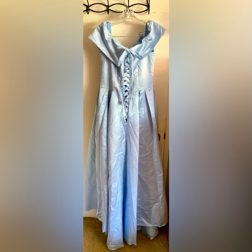 Off-Shoulder Floor-Length Satin Ball Gown, Formal Evening, Light Blue, Size 14 - Picture 3 of 3